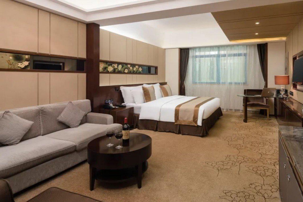Maoming International Hotel Exterior photo