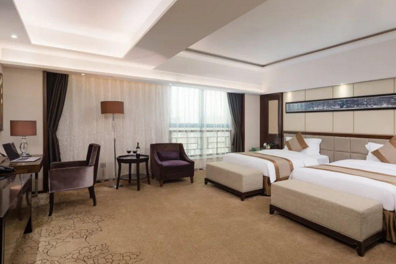 Maoming International Hotel Exterior photo